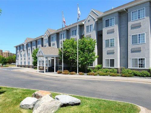 Microtel Inn & Suites By Wyndham Bloomington Msp Airport Bagian luar foto