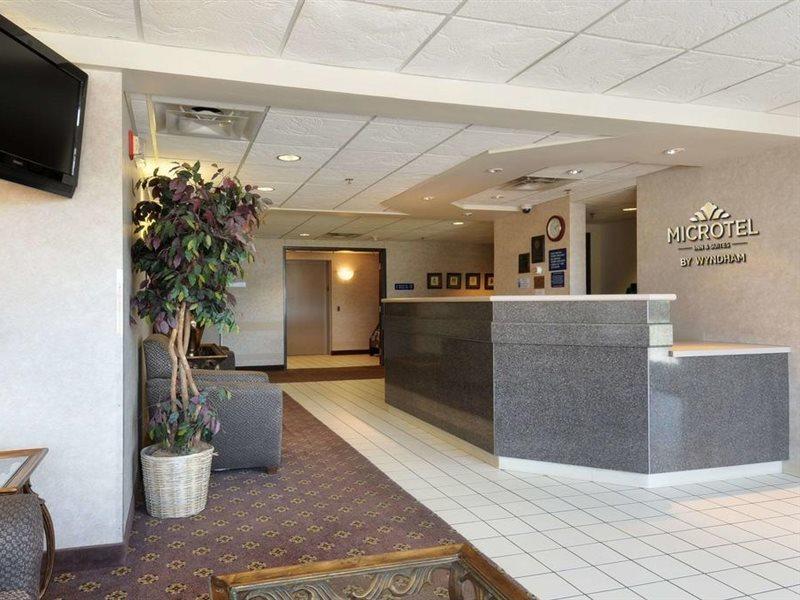 Microtel Inn & Suites By Wyndham Bloomington Msp Airport Bagian luar foto