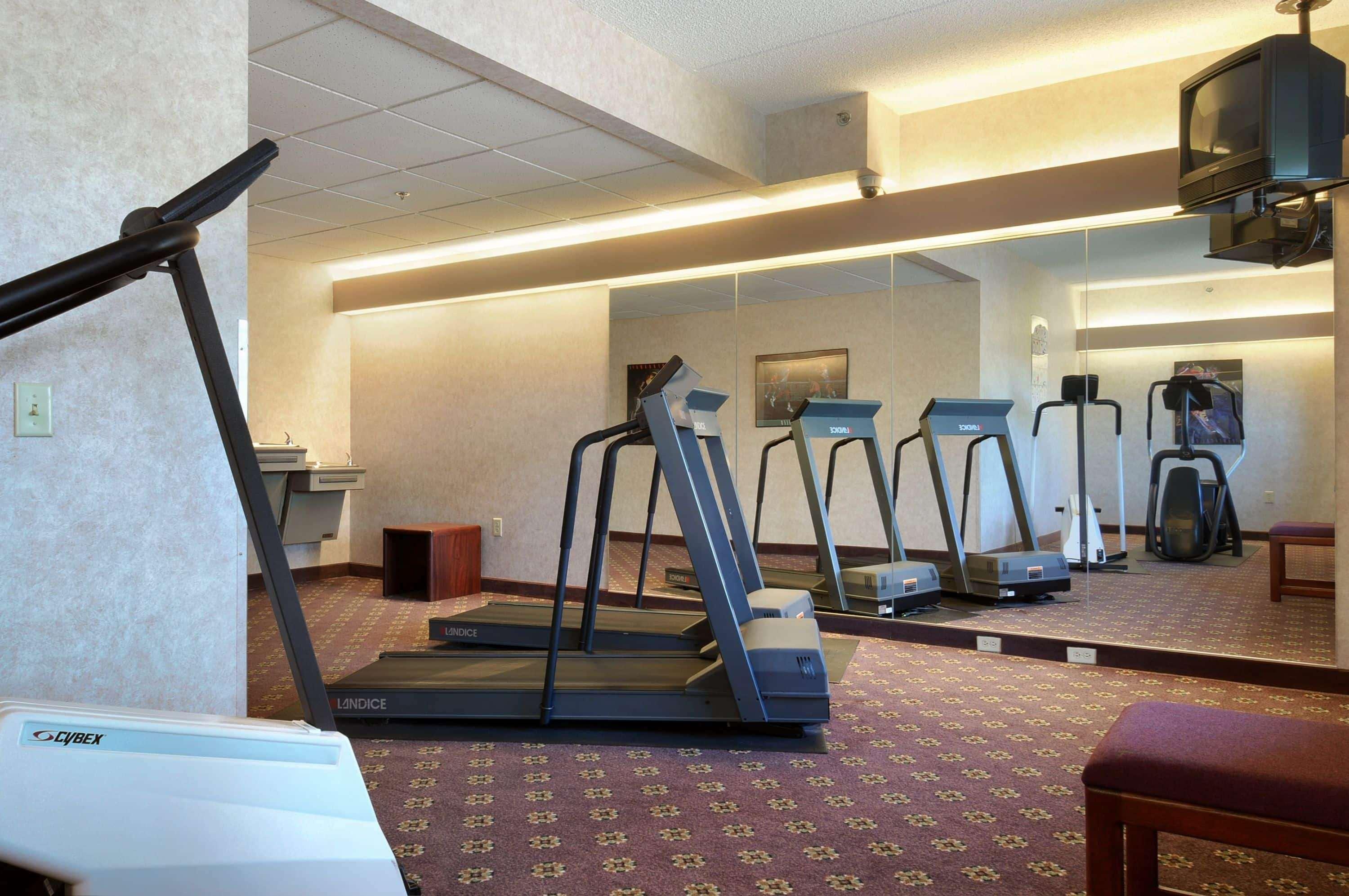 Microtel Inn & Suites By Wyndham Bloomington Msp Airport Bagian luar foto